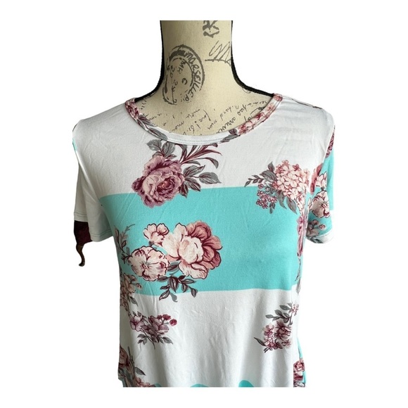 Viamore Floral and stripe T-shirt dress size Medium - Picture 2 of 7